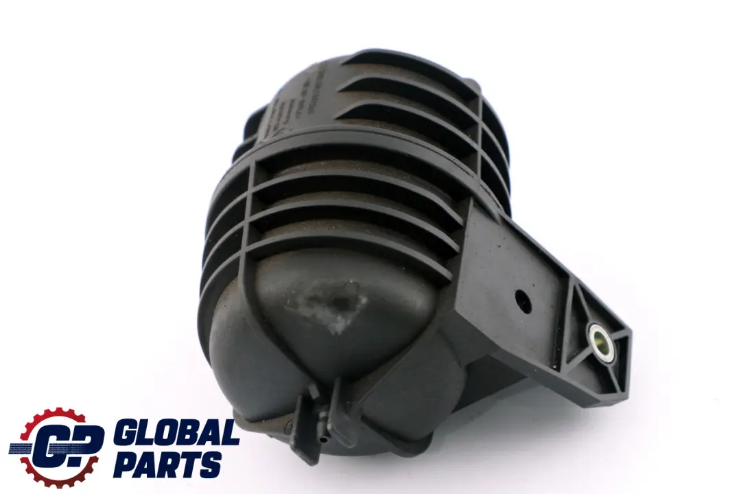 Zbiornik Podciśnienia do BMW E81 E88 E90 E91 o numerze 7799790 BMW E81 E88 E90 E91 Zbiornik Podciśnienia - SKU 7799790 - Numer Części 7799790