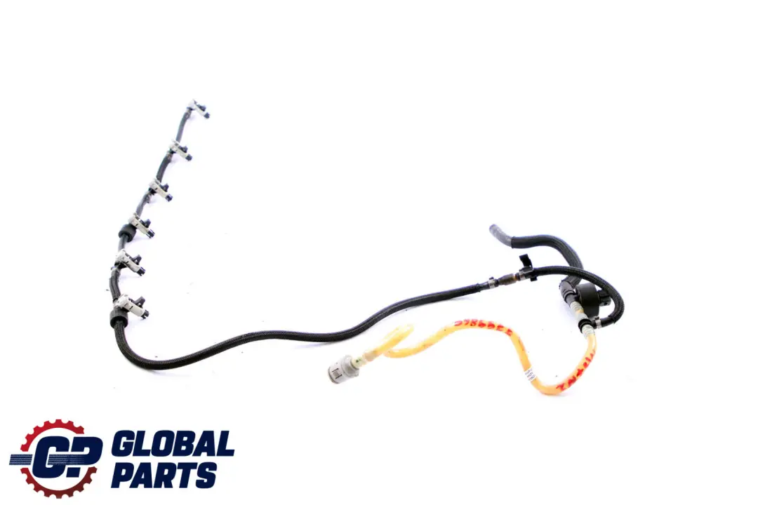 M57N2 Tubo Alimentación combustible desbordamiento aceite para BMW E60 E65 E90 E91 con número de pieza 7799869 BMW E60 E65 E90 E91 M57N2 Tubo Alimentación combustible desbordamiento aceite - SKU 7799869-1 - Número de pieza 7799869