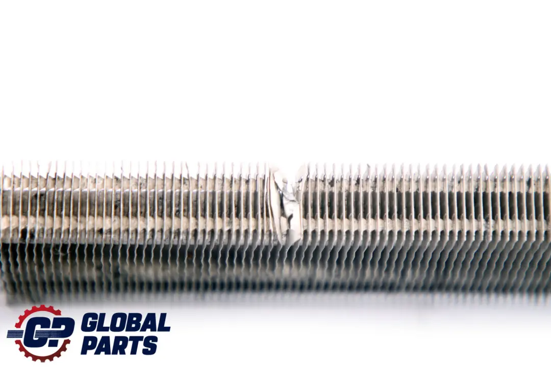 BMW E60 E61 E63 E64 Radiatore Olio Servosterzo 7787447 7789882 - SKU 7800369 - Numero di parte 7800369
