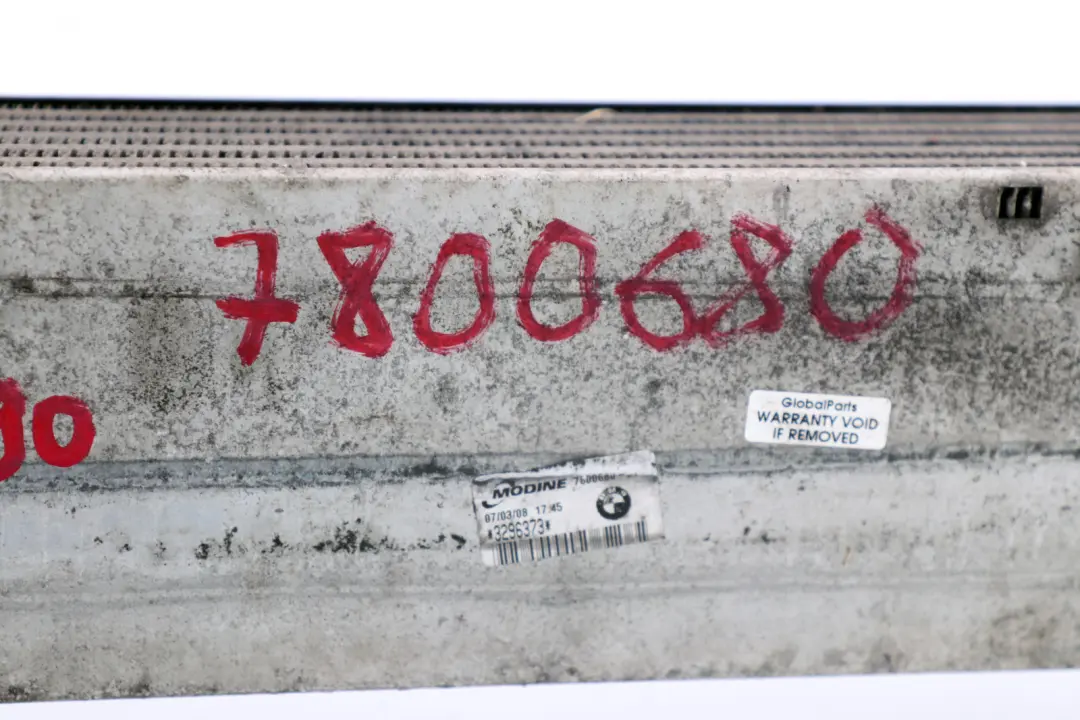 Ladeluftkühler für BMW E90 E91 E92 325D 330D mit Teilenummer 7800680 BMW E90 E91 E92 325D 330D Ladeluftkühler - SKU 7800680 - Teilenummer 7800680