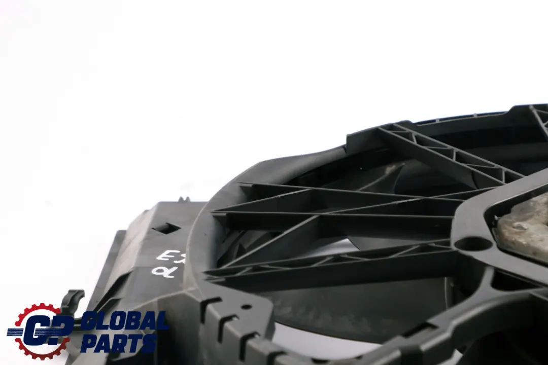 BMW E87 E90 Diesla Chłodnica Obudowa Wentylatora Silnika 600W - SKU 7801647-1 - Numer Części 7801647