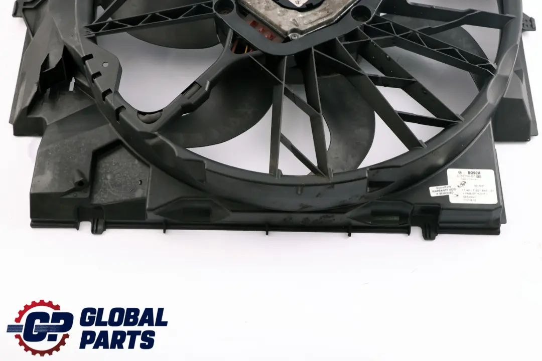 BMW E87 E90 Motor Carcasa Ventilador Radiador Refrigeración Diésel 600W - SKU 7801647-1 - Número de pieza 7801647