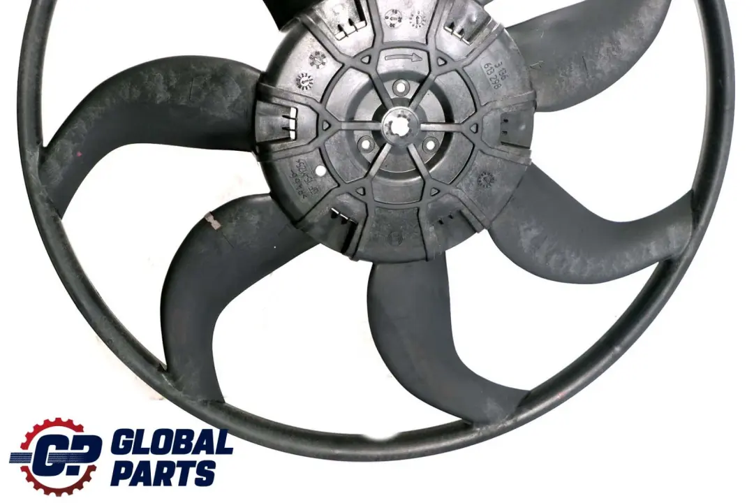 Motore Raffreddamento Radiatore Fan 600W per BMW E87 E90 Diesel con numero di parte 7801647 BMW E87 E90 Diesel Motore Raffreddamento Radiatore Fan 600W - SKU 7801647-4 - Numero di parte 7801647