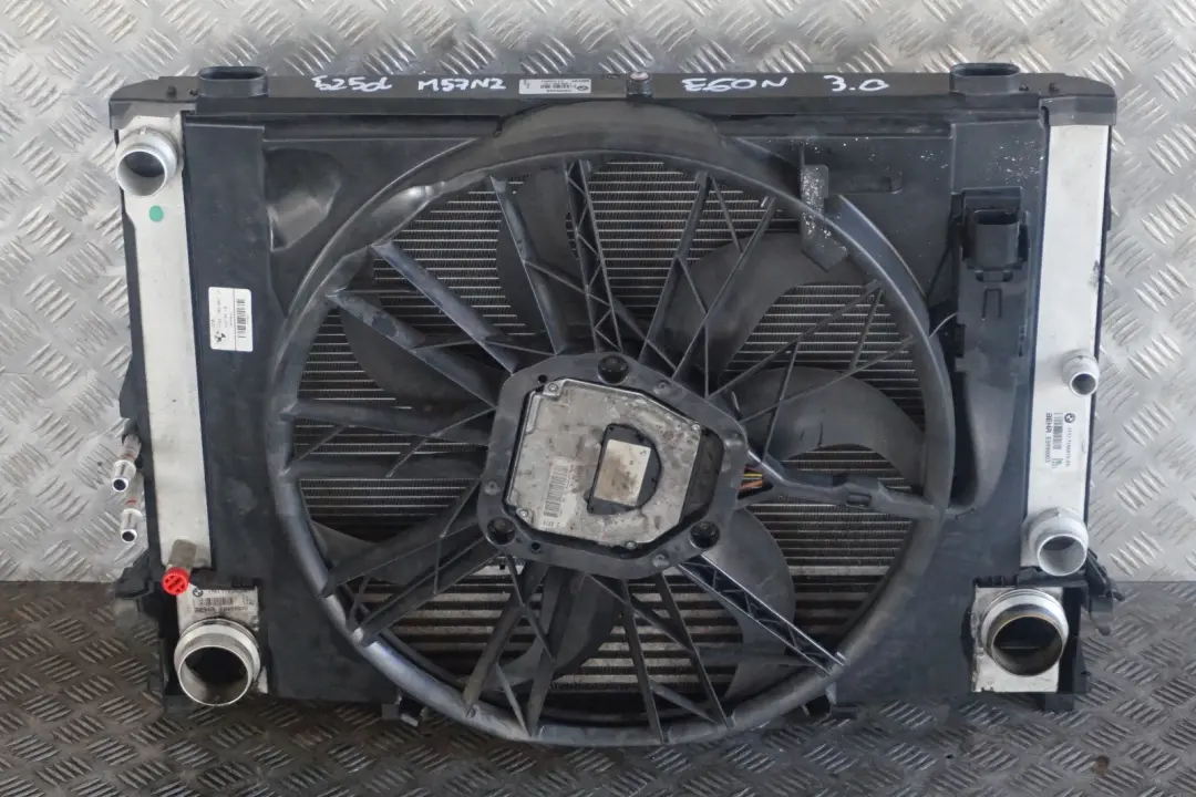 Complete Radiator Fan Housing 600W to BMW 5 Series E60 E61 520d 525d 530d Diesel with Part number 7801657 BMW 5 Series E60 E61 520d 525d 530d Diesel Complete Radiator Fan Housing 600W - SKU 7801657-2 - Part number 7801657