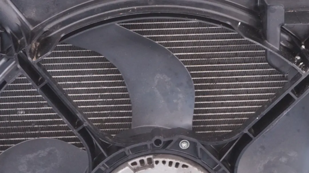 BMW 5 er E60 E61 Diesel Komplett Lüfterzarge Lüfter 600W - SKU 7801657 - Teilenummer 7801657