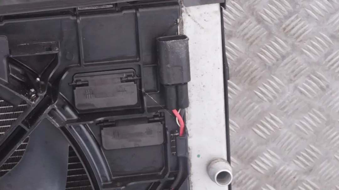 BMW 5 er E60 E61 Diesel Komplett Lüfterzarge Lüfter 600W - SKU 7801657 - Teilenummer 7801657