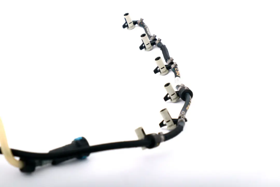  Tubo Alimentazione Carburante BMW E90 E91 330D M57N2 Pieno Linea Olio - SKU 7801660 - Numero di parte 7799869