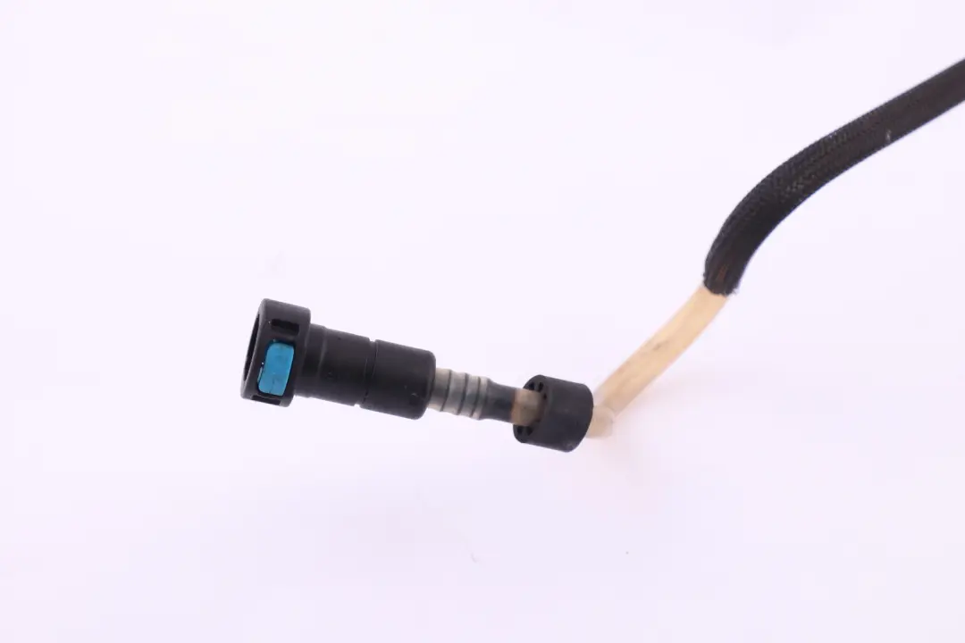 Przewód Wąż Rura Paliwa Diesel do BMW E90 E91 E92 o numerze 7801662 BMW E90 E91 E92 Przewód Wąż Rura Paliwa Diesel - SKU 7801662 - Numer Części 7801662