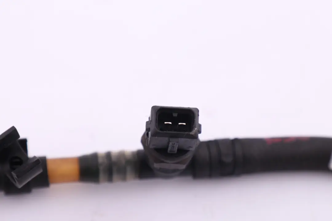 Supply Feed Line Pipe Diesel M57N2 to BMW 3 Series E90 E91 E92 E93 Fuel with Part number 7801662 BMW 3 Series E90 E91 E92 E93 Fuel Supply Feed Line Pipe Diesel M57N2 - SKU 7801662 - Part number 7801662