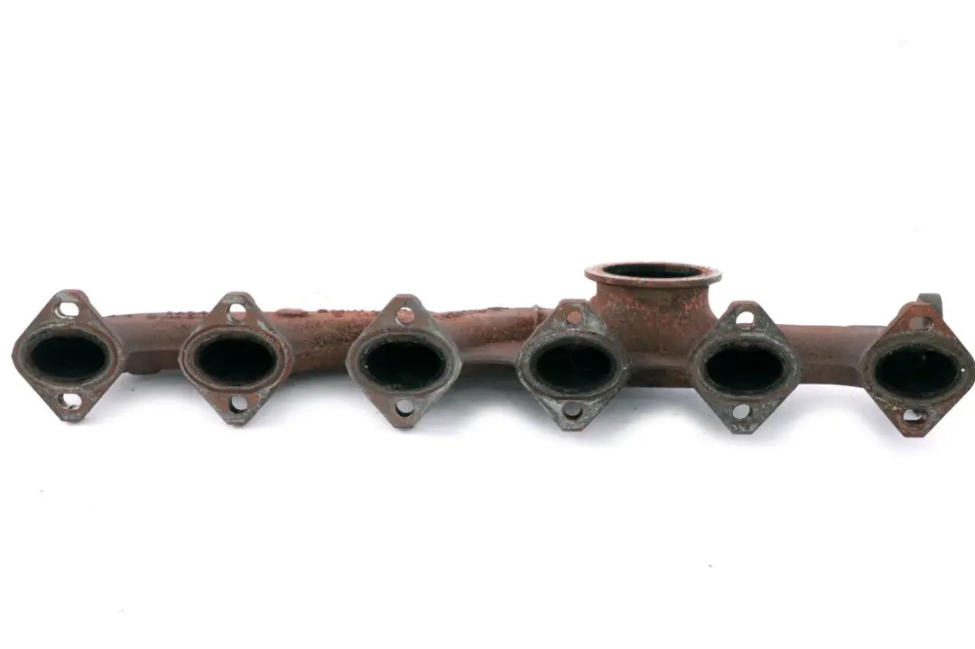 M57N2 330d 530d Diesel Coude pour echappement pour BMW E90 E91 E60 E61 à propos du numéro de pièce 7796886 BMW E90 E91 E60 E61 M57N2 330d 530d Diesel Coude pour echappement - SKU 7801714 - Numéro de pièce 7796886