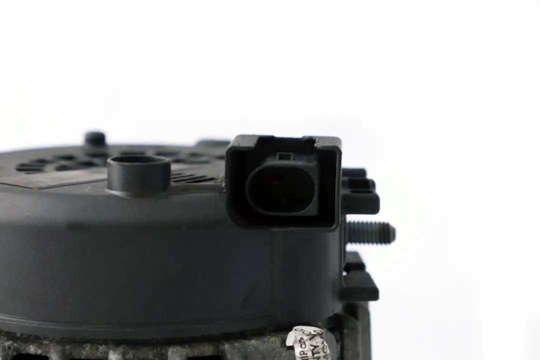 BMW E61 E81 E87 E90 N47 Alternador del Generador 180A - SKU 7802261 - Número de pieza 7802261