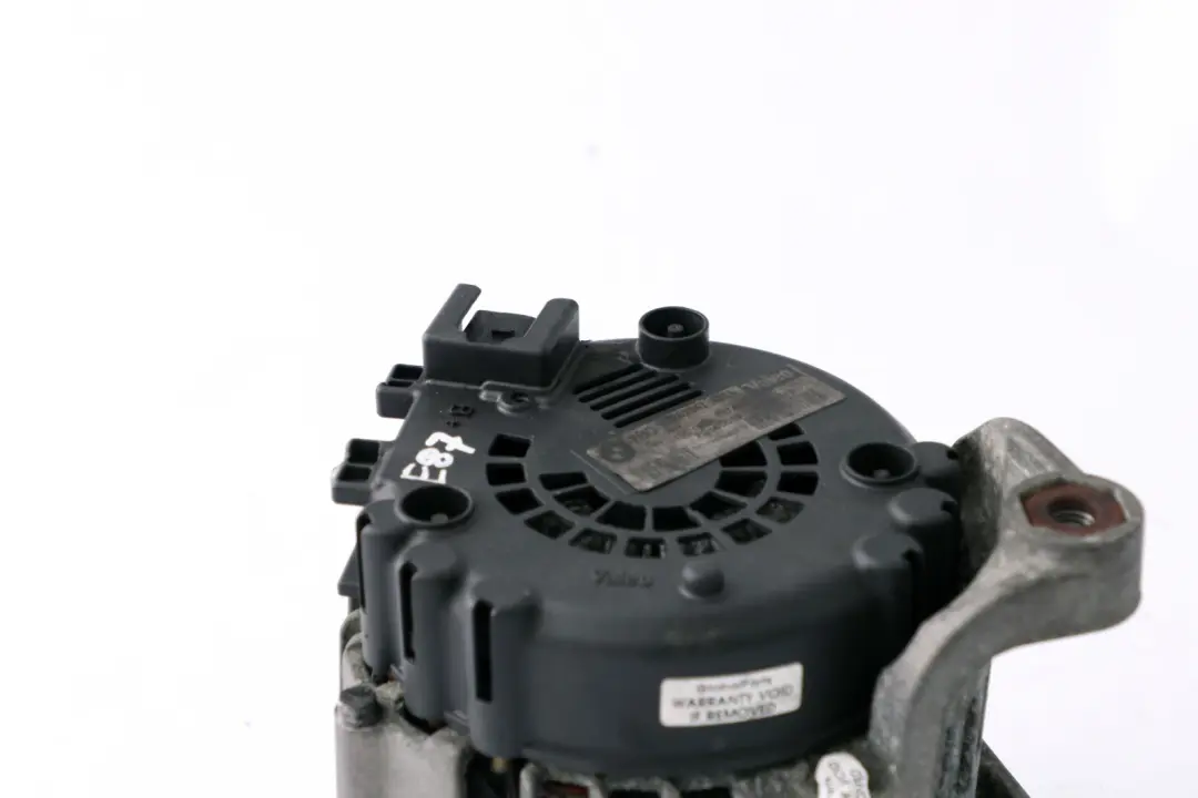 BMW E61 E81 E87 E90 N47 Alternador del Generador 180A - SKU 7802261 - Número de pieza 7802261