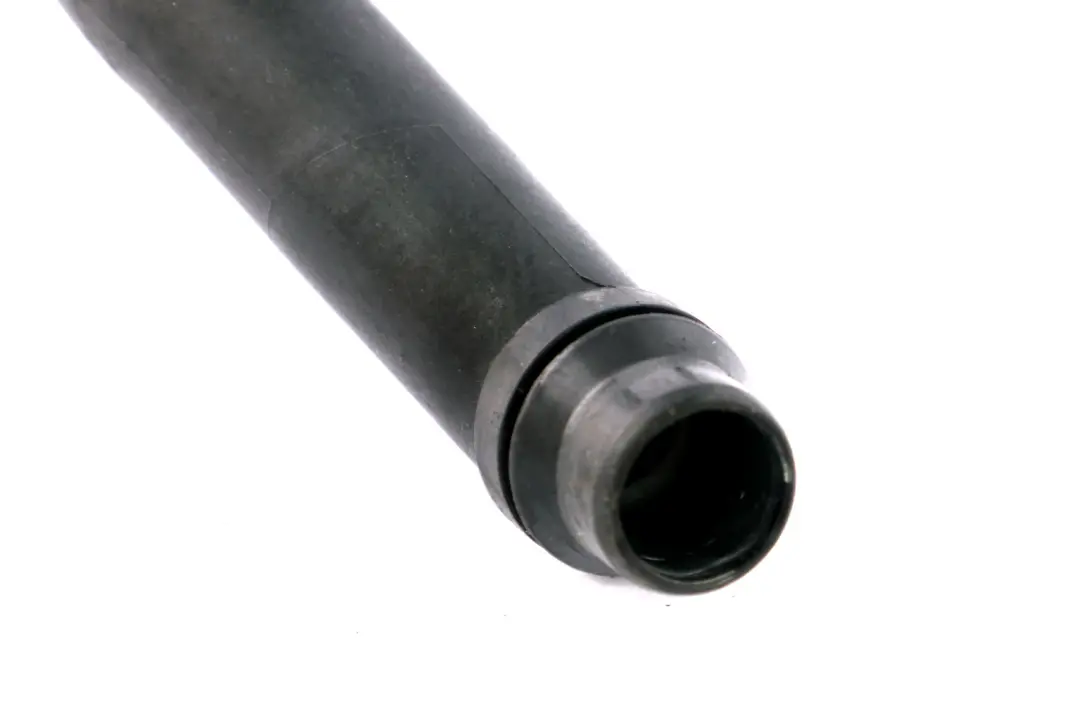 Tuyau Retour D'Eau De Refroidissement Pour Moteur Diesel pour BMW X5 E46 E53 à propos du numéro de pièce 7787379 BMW X5 E46 E53 Tuyau Retour D'Eau De Refroidissement Pour Moteur Diesel - SKU 7802630 - Numéro de pièce 7787379