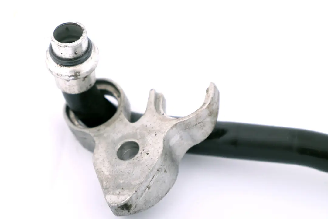 M57N2 Tubo uscita tubo raffreddamento dell'olio per BMW E90 E91 E92 LCI E93 con numero di parte 7804148 BMW E90 E91 E92 LCI E93 M57N2 Tubo uscita tubo raffreddamento dell'olio - SKU 7804148 - Numero di parte 7804148
