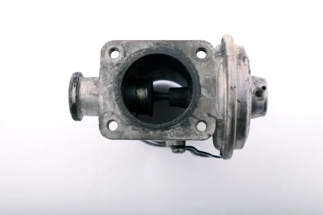 M57N Manifold d'admission EGR Valve pour BMW E46 E60 E65 Diesel à propos du numéro de pièce 7804379 BMW E46 E60 E65 Diesel M57N Manifold d'admission EGR Valve - SKU 7804379 - Numéro de pièce 7804379