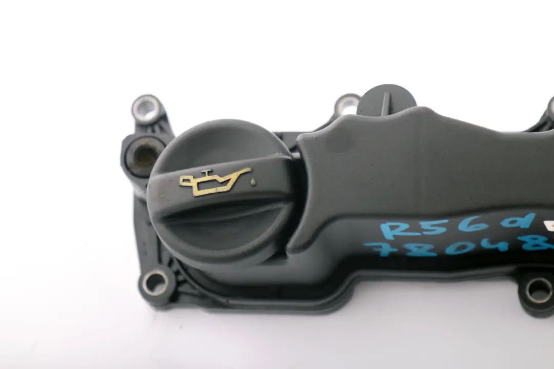 Coperchio testata cilindro 9660281080 per Mini Cooper One D R55 R56 Diesel W16 con numero di parte 7804877 Mini Cooper One D R55 R56 Diesel W16 Coperchio testata cilindro 9660281080 - SKU 7804877 - Numero di parte 7804877