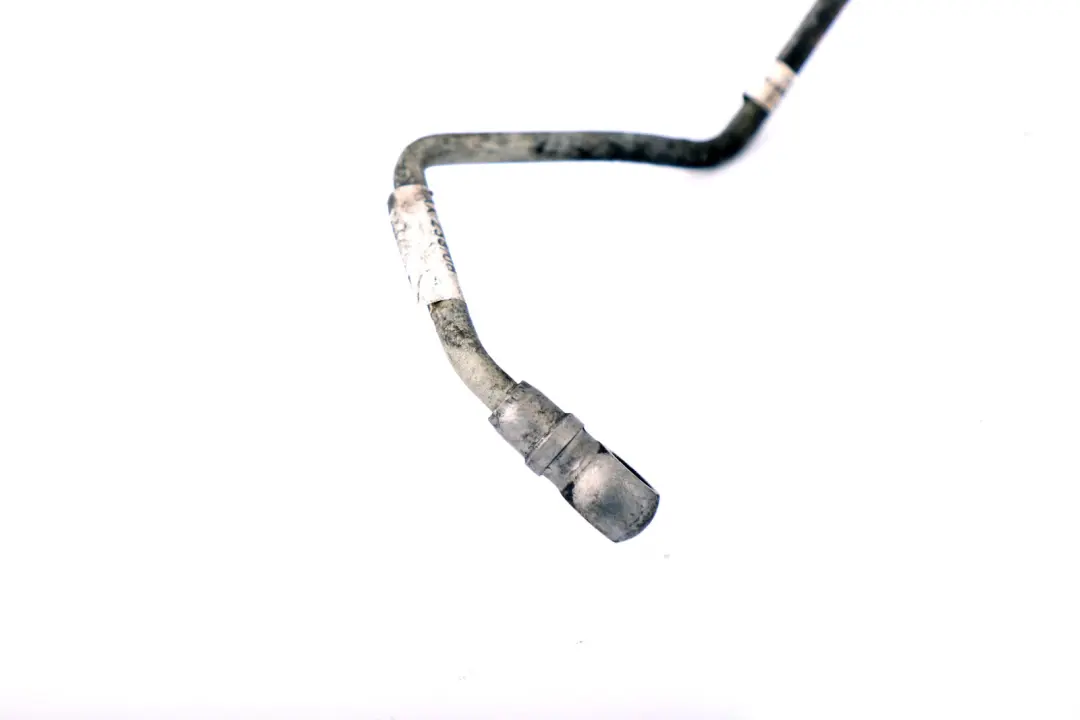 Rura chłodnicy oleju do Mini Cooper D W16 R55 R56 o numerze 7804906 Mini Cooper D W16 R55 R56 Rura chłodnicy oleju - SKU 7804906 - Numer Części 7804906