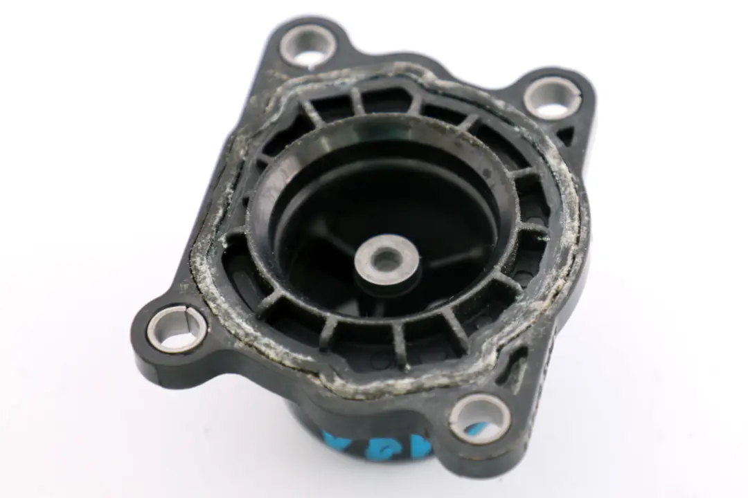 Carcasa del termostato para BMW E60N E61N E81 E87N E90 E90N E91 E92 E93 LCI con número de pieza 7805191 BMW E60N E61N E81 E87N E90 E90N E91 E92 E93 LCI Carcasa del termostato - SKU 7805191 - Número de pieza 7805191