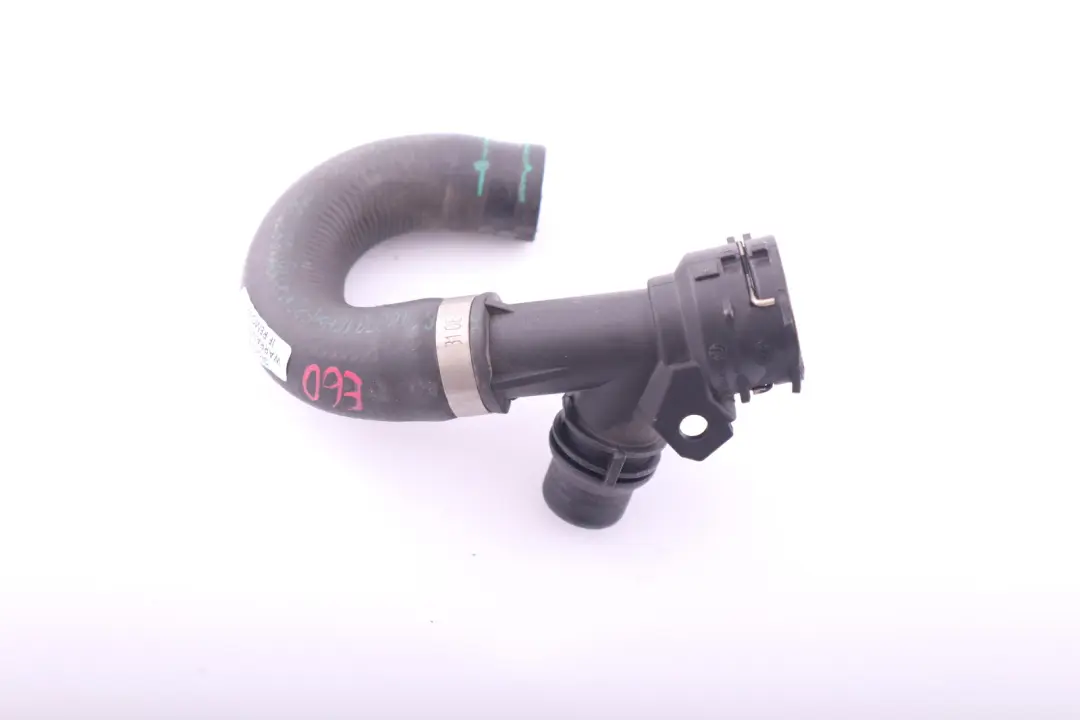 M47N2 Tuyau D'Eau 1153 pour BMW 5 Serie E60 E61 LCI 520d à propos du numéro de pièce 7805356 BMW 5 Serie E60 E61 LCI 520d M47N2 Tuyau D'Eau 1153 - SKU 7805356 - Numéro de pièce 7805356