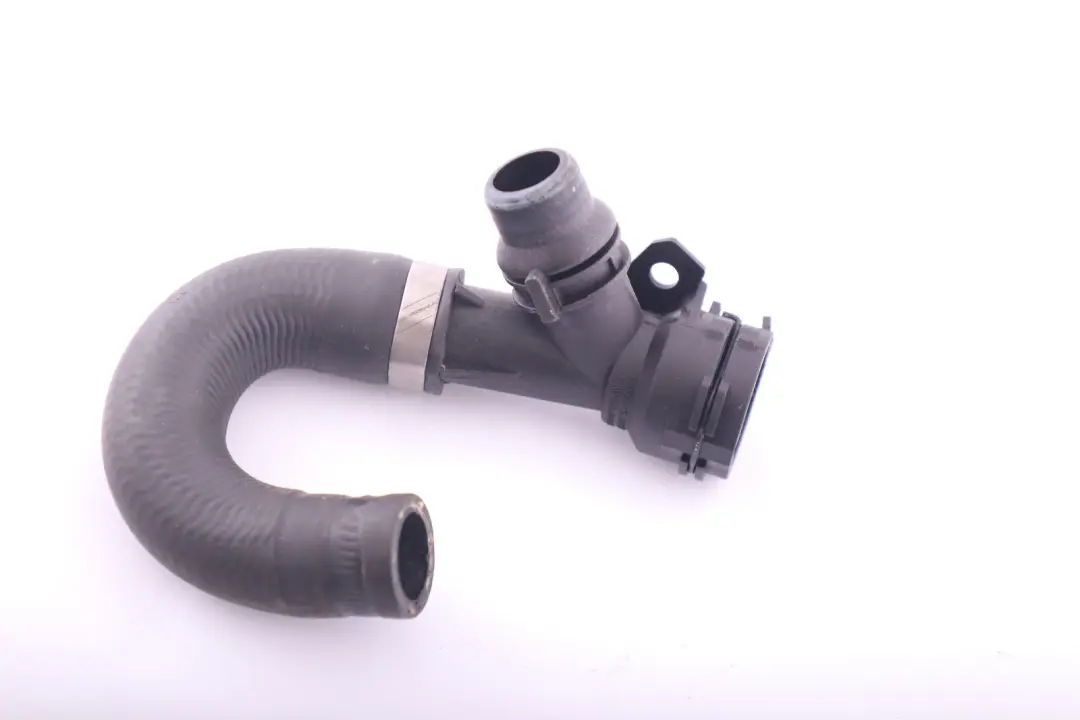 M47N2 Radiator Cooling Water Hose Pipe to BMW E60 E61 LCi 520d with Part number 7805356 BMW E60 E61 LCi 520d M47N2 Radiator Cooling Water Hose Pipe - SKU 7805356 - Part number 7805356