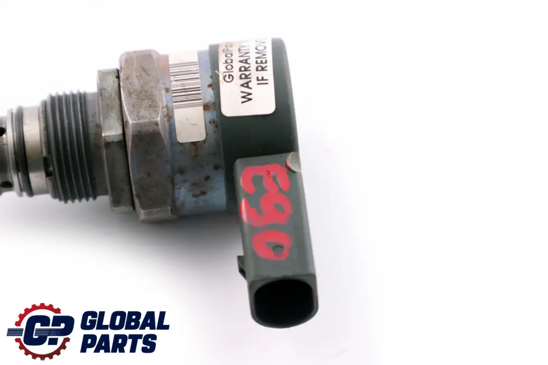 Raildrucksensor Raildruck Druckregelventil 0281002481 für BMW E60 E65 E87 E90 E91 mit Teilenummer 7805733 BMW E60 E65 E87 E90 E91 Raildrucksensor Raildruck Druckregelventil 0281002481 - SKU 7805733 - Teilenummer 7805733