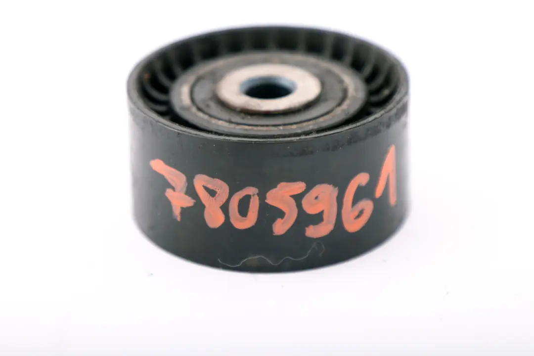 Deflection Pulley to Mini Cooper D R55 R56 W16 with Part number 7805961 Mini Cooper D R55 R56 W16 Deflection Pulley - SKU 7805961 - Part number 7805961