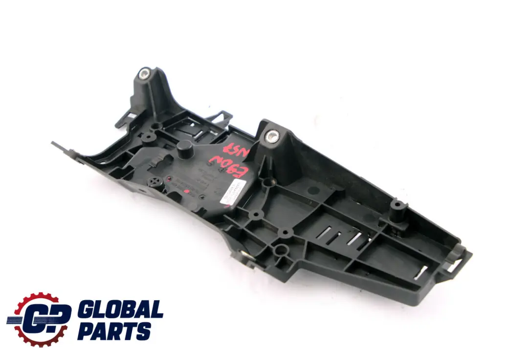 Support De Capteur Pour Moteur Diesel N57 pour BMW E90 E91 LCI F10 à propos du numéro de pièce 7806494 BMW E90 E91 LCI F10 Support De Capteur Pour Moteur Diesel N57 - SKU 7806494 - Numéro de pièce 7806494