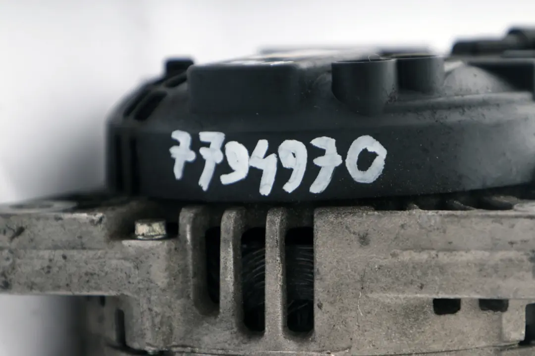 Alternator 150A 7794970 do MINI Cooper One D R55 R56 o numerze 7806779 MINI Cooper One D R55 R56 Alternator 150A 7794970 - SKU 7806779 - Numer Części 7806779