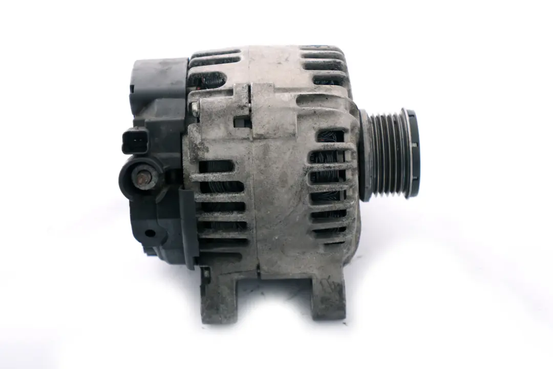 Alternator 150A 7794970 do MINI Cooper One D R55 R56 o numerze 7806779 MINI Cooper One D R55 R56 Alternator 150A 7794970 - SKU 7806779 - Numer Części 7806779