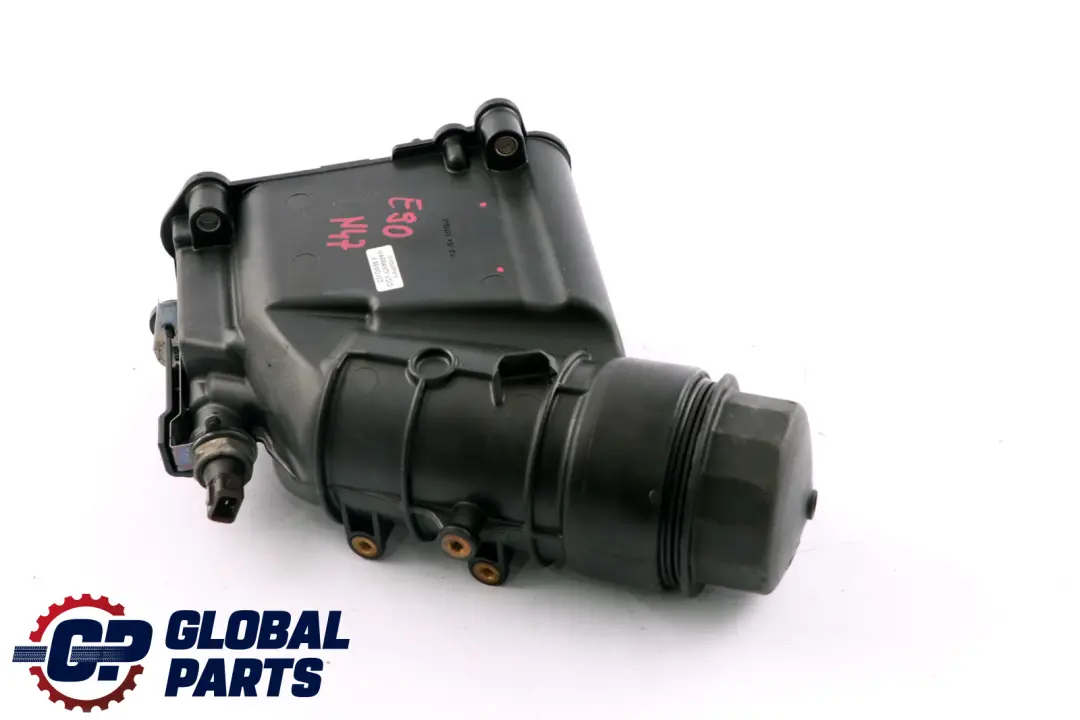N47 Alloggiamento Filtro Dell'Olio per BMW E60 E81 E87 LCI E90 Diesel con numero di parte 7807799 BMW E60 E81 E87 LCI E90 Diesel N47 Alloggiamento Filtro Dell'Olio - SKU 7807799 - Numero di parte 7807799