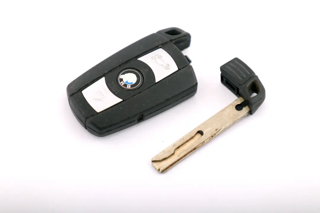 N47 Diesel ECU Kit DDE CAS 3 Key to BMW 1 3 5 Series E60 E81 E90 120d 320d with Part number 7807827 BMW 1 3 5 Series E60 E81 E90 120d 320d N47 Diesel ECU Kit DDE CAS 3 Key - SKU 7807827-2 - Part number 7807827