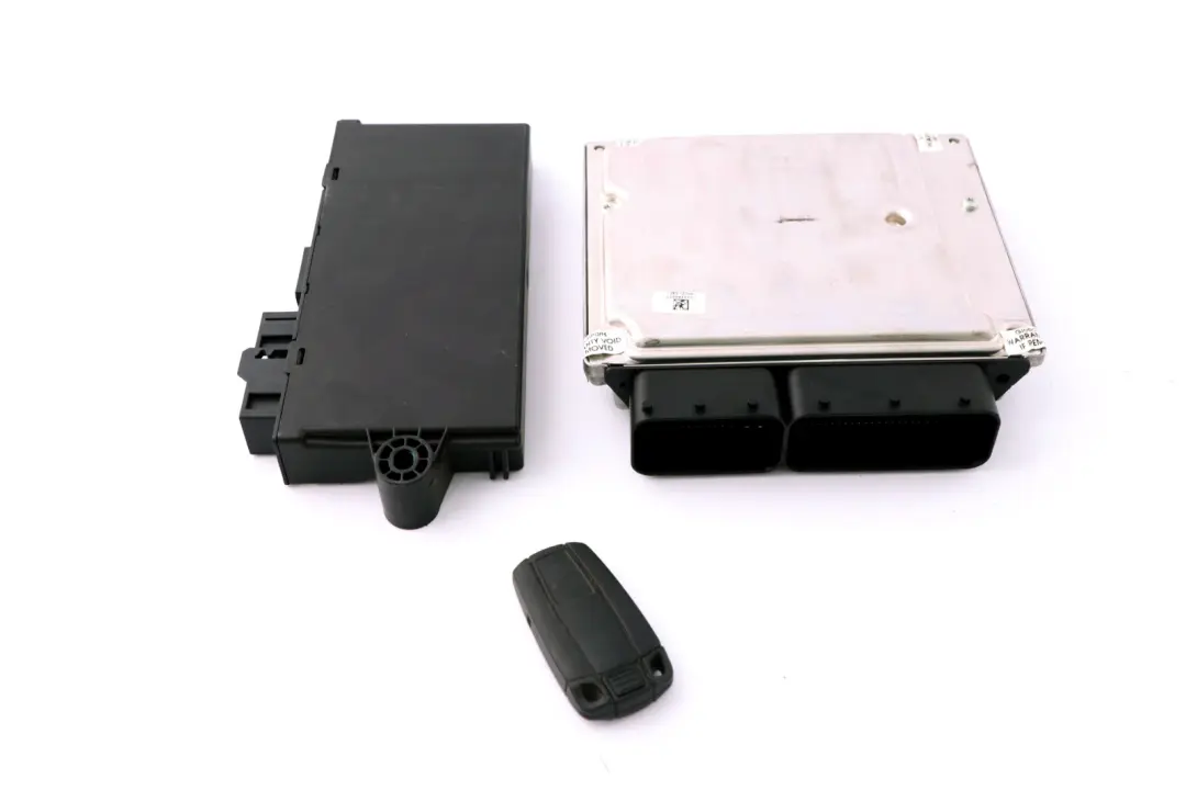 N47 Diesel ECU DDE CAS3 Clé Boîte de vitesses automatique BMW E87 LCI E90 118d - SKU 7807828-1 - Numéro de pièce 7807828