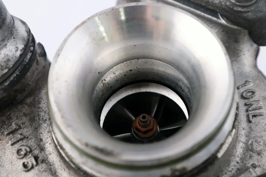 Turbocompresor Diesel N47 120D 320D para BMW E81 E87 LCI E90 con número de pieza 7808477 BMW E81 E87 LCI E90 Turbocompresor Diesel N47 120D 320D - SKU 7808477 - Número de pieza 7808477