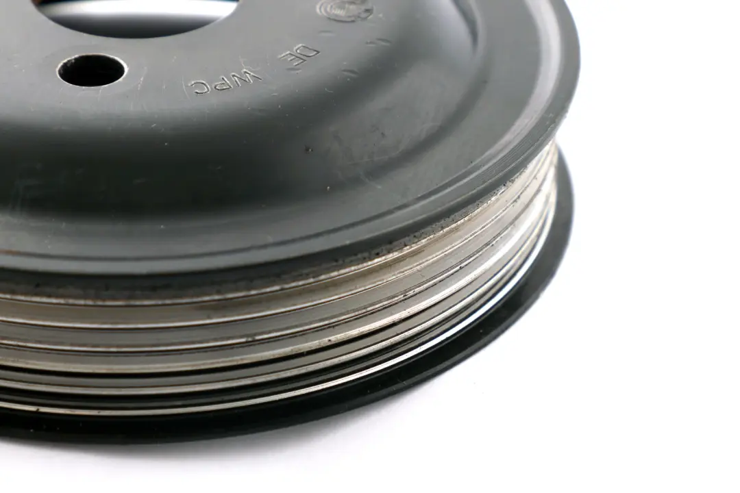 Poulie de pompe de direction assistee pour BMW 3 Serie E90 E91 E92 E93 LCI à propos du numéro de pièce 7810810 BMW 3 Serie E90 E91 E92 E93 LCI Poulie de pompe de direction assistee - SKU 7810810 - Numéro de pièce 7810810