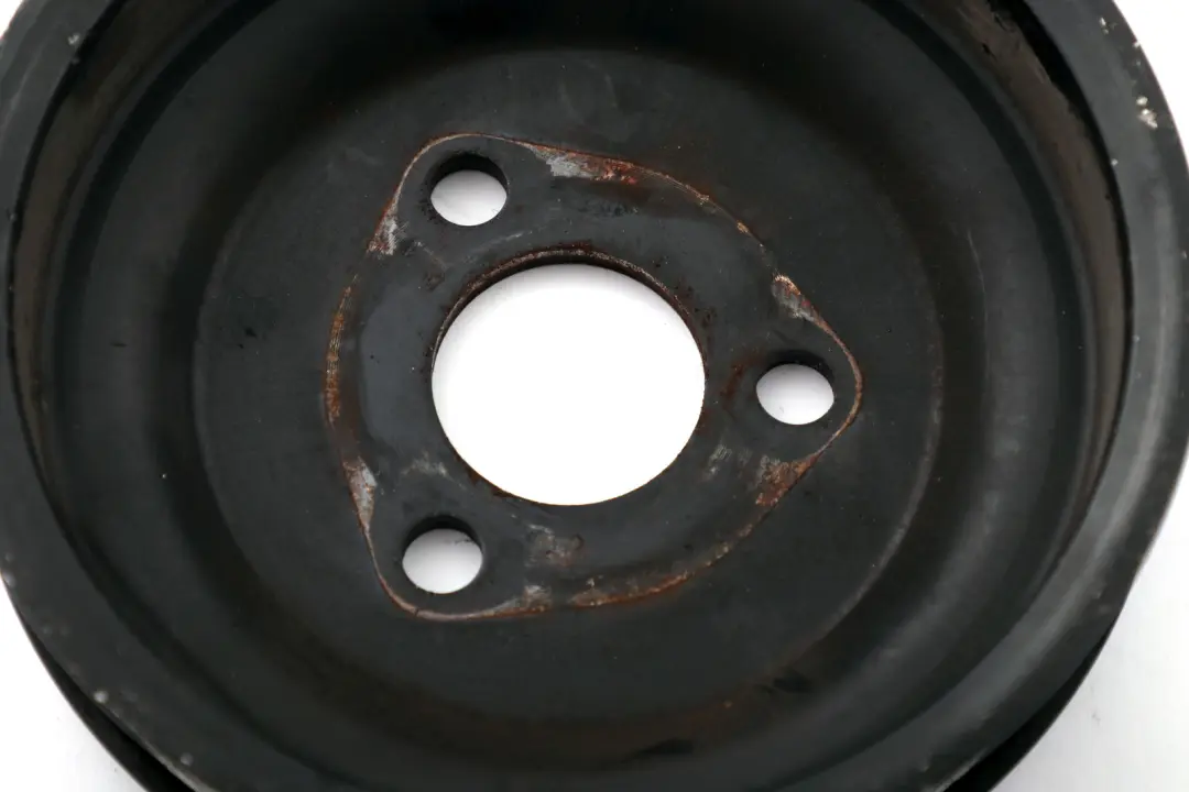 Puleggia AlluMini o D=130MM 3242 per BMW E90 E91 E92 E93 LCI con numero di parte 7810810 BMW E90 E91 E92 E93 LCI Puleggia AlluMini o D=130MM 3242 - SKU 7810810 - Numero di parte 7810810