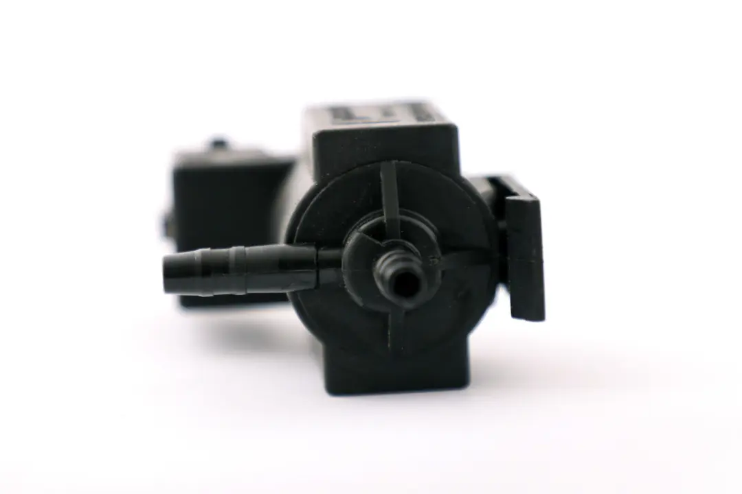  Manifold D'Admission Diesel BMW E60 E81 E87 E90 E91 AGR Electric Valve - SKU 7810831 - Numéro de pièce 7810831