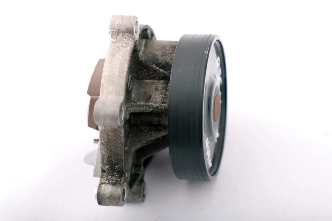 Bomba mecanica De agua refrigerante para Mini Cooper R55 R56 R57 LCI con número de pieza 7823008 Mini Cooper R55 R56 R57 LCI Bomba mecanica De agua refrigerante - SKU 7823008 - Número de pieza 7823008