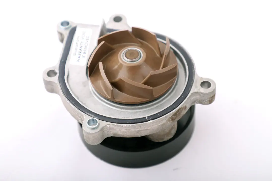 Bomba mecanica De agua refrigerante para Mini Cooper R55 R56 R57 LCI con número de pieza 7823008 Mini Cooper R55 R56 R57 LCI Bomba mecanica De agua refrigerante - SKU 7823008 - Número de pieza 7823008