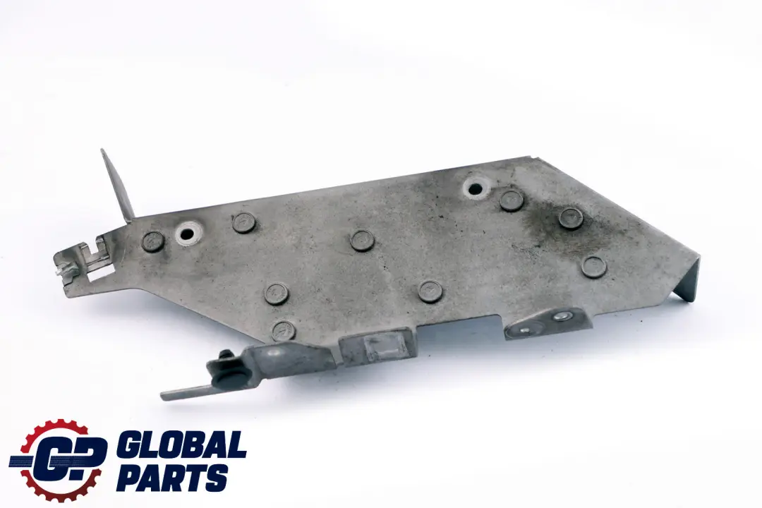 Uchwyt pompy próżniowej do BMW E81 E82 E87N LCI o numerze 7823403 BMW E81 E82 E87N LCI Uchwyt pompy próżniowej - SKU 7823403 - Numer Części 7823403