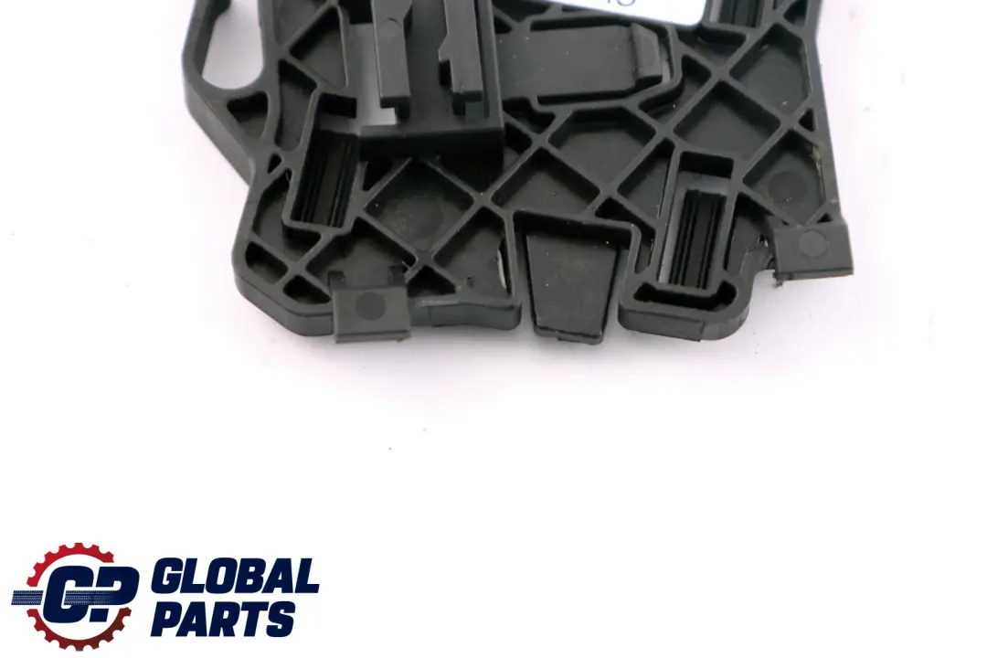 Soporte F.Sensor Motor Cableado para Mini Cooper R55 R56 LCI con número de pieza 7823479 Mini Cooper R55 R56 LCI Soporte F.Sensor Motor Cableado - SKU 7823479 - Número de pieza 7823479