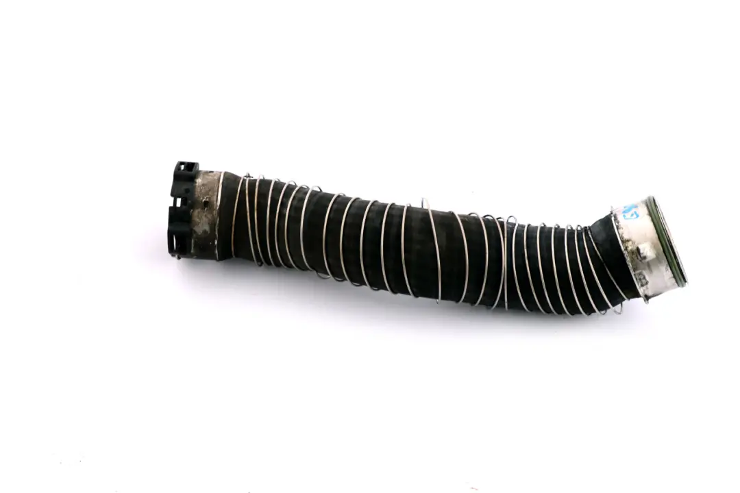 BMW E90 E91 318d N47 Turbo to Intercooler Pipe Charge Air Line - SKU 7823887 - Numéro de pièce 7823887