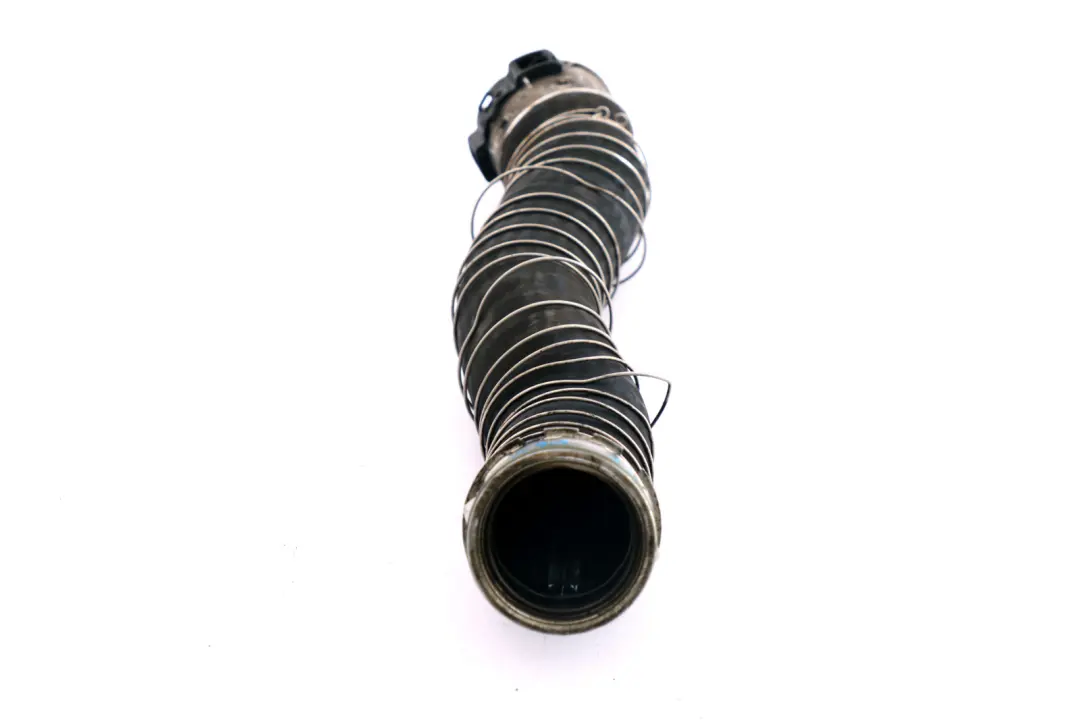 BMW 3 er E90 E91 318d N47 Ladeluftleitung Ladeluftrohr Ladeluftschlauch - SKU 7823887 - Teilenummer 7823887