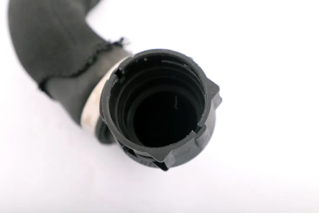 Vorlaufschlauch für BMW 5 6 er E60 M5 E63 M6 Motor mit Teilenummer 7834052 BMW 5 6 er E60 M5 E63 M6 Motor Vorlaufschlauch - SKU 7834052 - Teilenummer 7834052