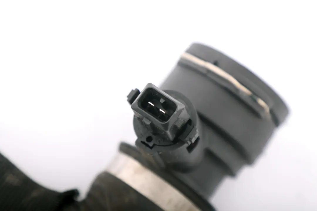 Vorlaufschlauch 1153 per BMW E60 E61N LCI M5 E63 E64 M6 con numero di parte 7834054 BMW E60 E61N LCI M5 E63 E64 M6 Vorlaufschlauch 1153 - SKU 7834054 - Numero di parte 7834054