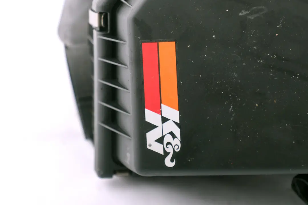 Intake Silencer Muffler Filter Box Right to BMW 5 6 Series E60 E61N E63 M5 M6 Air with Part number 7853881 BMW 5 6 Series E60 E61N E63 M5 M6 Air Intake Silencer Muffler Filter Box Right - SKU 7834499 - Part number 7853881