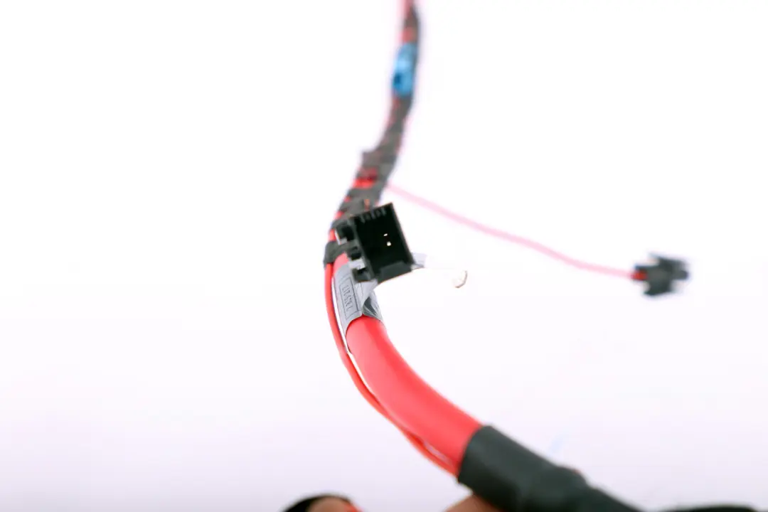 BMW 5 Series E60 Saloon M5 S85 Battery Cable Plus Pole Positive Battery - SKU 7835216 - Part number 7835216