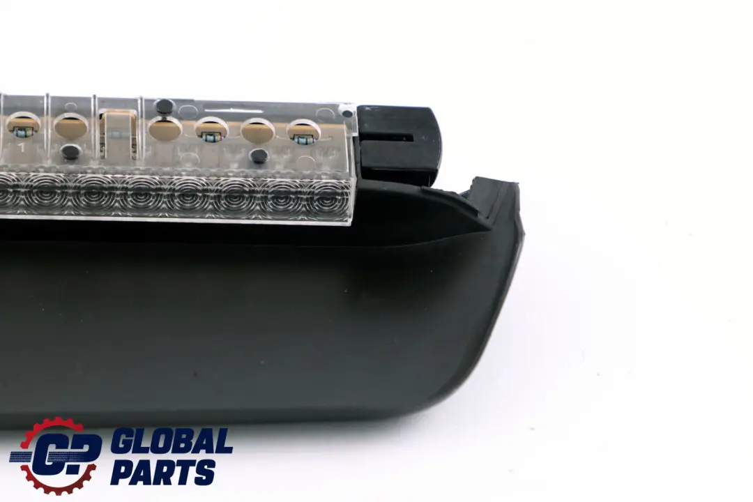 Dritte Bremsleuchte Schwarz Hinten für BMW 6 er E63 mit Teilenummer 7835719 BMW 6 er E63 Dritte Bremsleuchte Schwarz Hinten - SKU 7835719 - Teilenummer 7835719