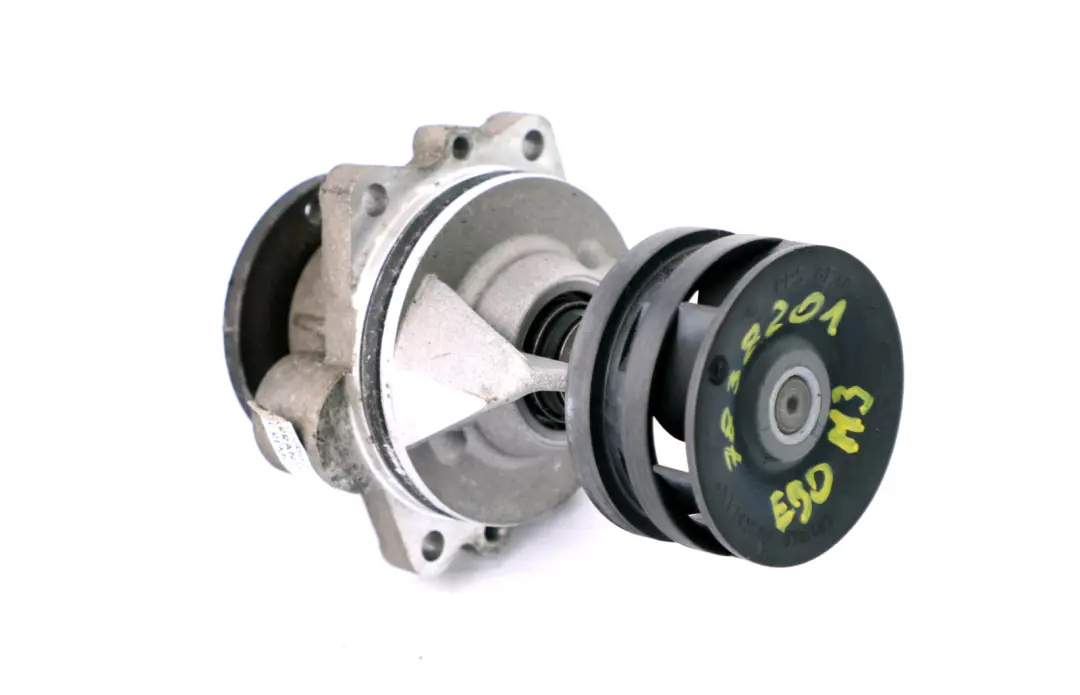 Pompe à eau mécanique BMW E60 M5 E63 E64 M6 E90 E92 E93 M3 - SKU 7838201 - Numéro de pièce 7838201