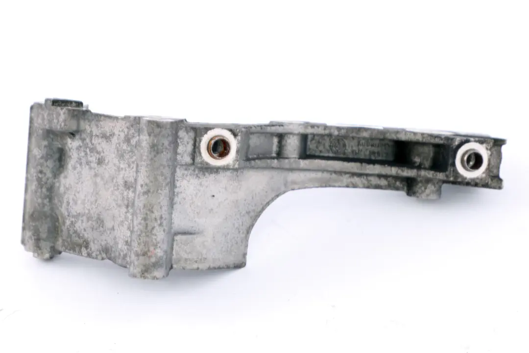 Carrier Air-Conditioner Compressor to BMW 3 Series E90 E92 E93 M3 with Part number 7838221 BMW 3 Series E90 E92 E93 M3 Carrier Air-Conditioner Compressor - SKU 7838221 - Part number 7838221