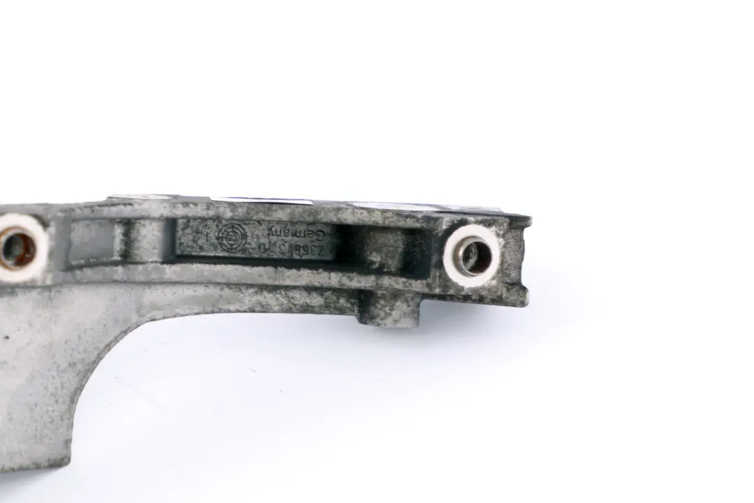 Carrier Air-Conditioner Compressor to BMW 3 Series E90 E92 E93 M3 with Part number 7838221 BMW 3 Series E90 E92 E93 M3 Carrier Air-Conditioner Compressor - SKU 7838221 - Part number 7838221